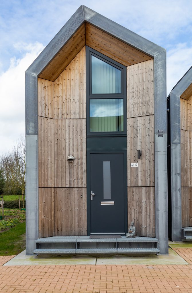 Steelworkers_tinyhouse